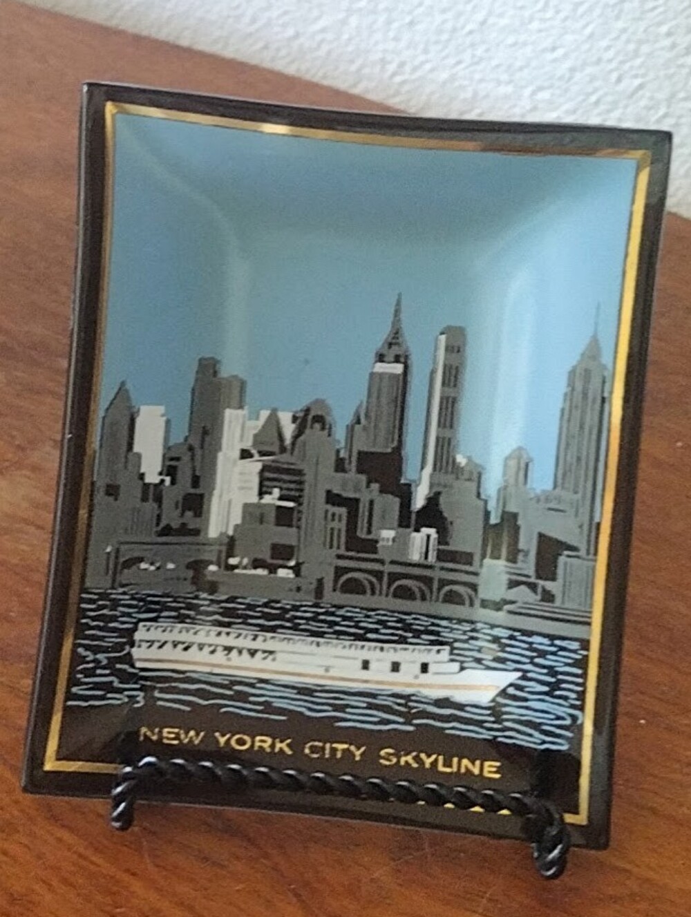 Vintage Glass New York City Skyline Ashtray Trinket Tray Home Decor Souvenir